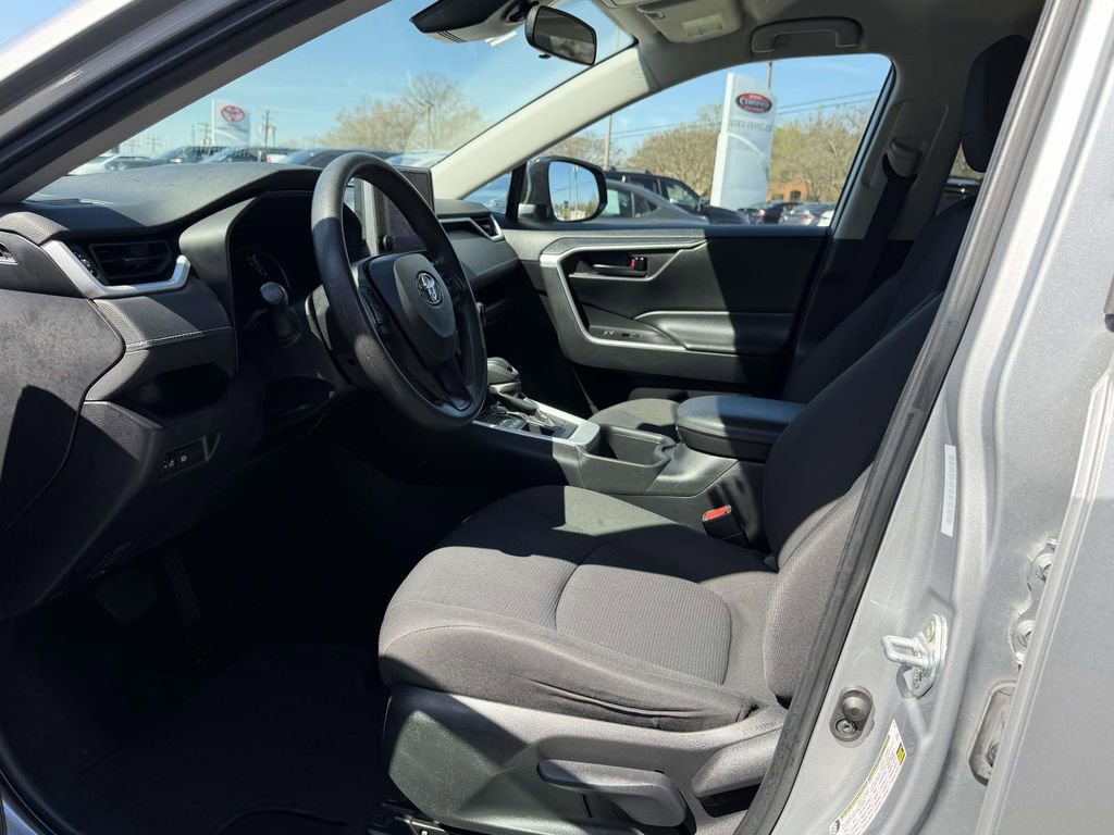 Used 2024 Toyota RAV4 LE image 15