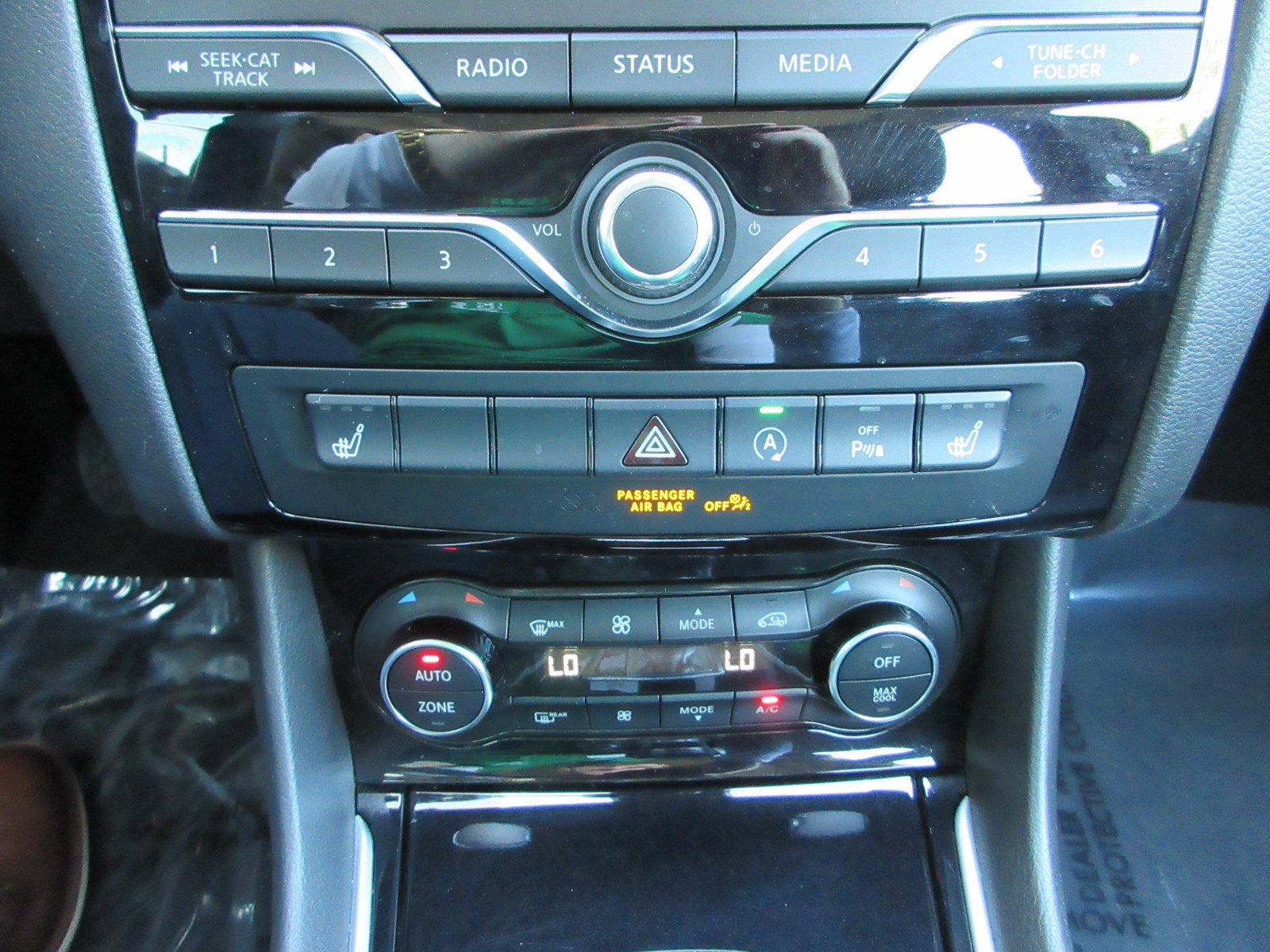 Used 2018 INFINITI QX30 AWD w/ Pro Assist Package image 42