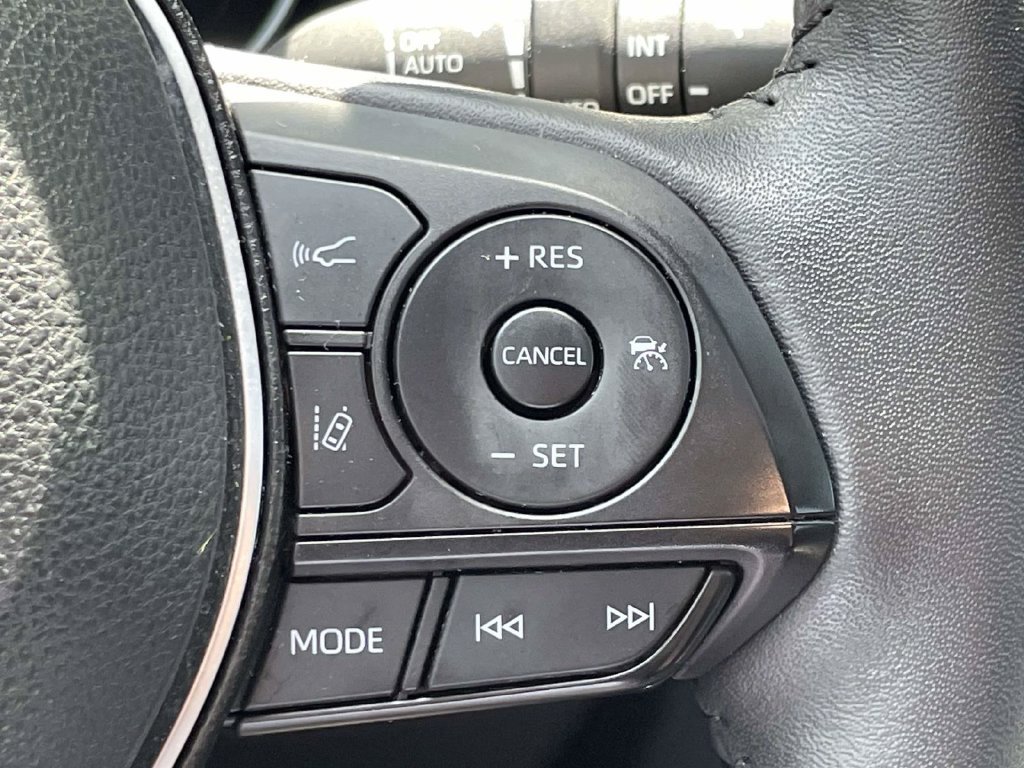 Used 2025 Toyota RAV4 XLE Premium w/ Weather Package FWD image 22
