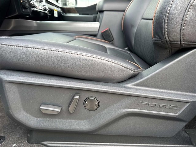New 2025 Ford F250 Lariat w/ Black Appearance Package image 8
