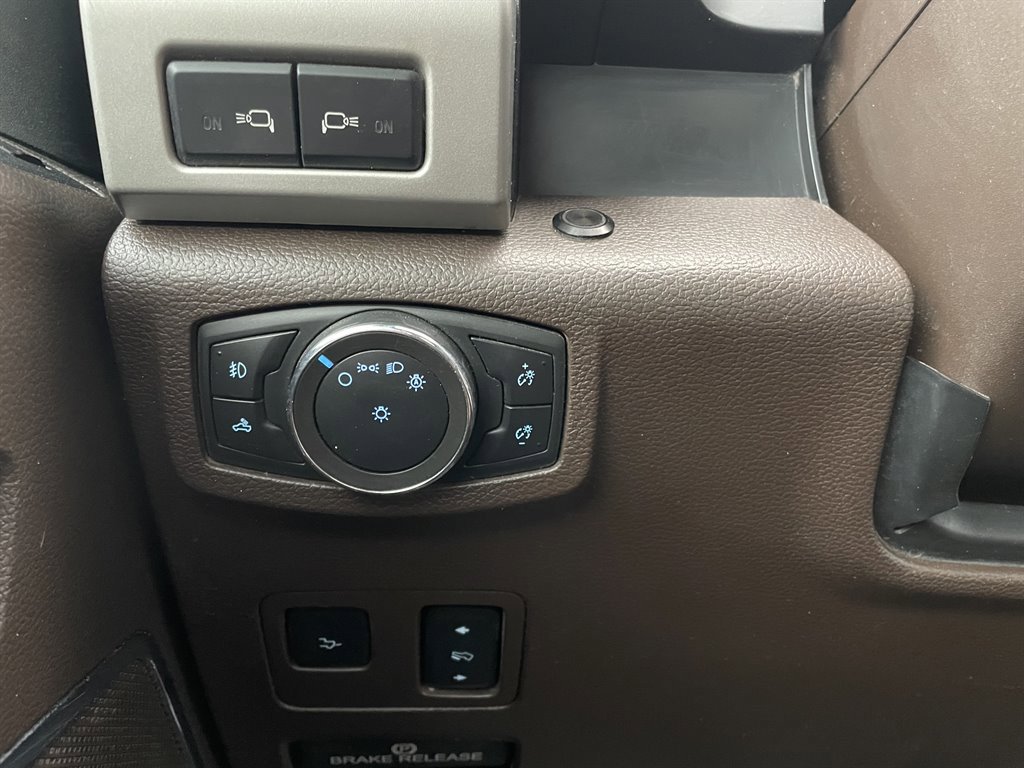 Used 2020 Ford F350 King Ranch w/ King Ranch Ultimate Package AWD/4WD image 31