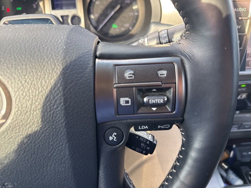 Used 2019 Lexus GX 460 Luxury image 24