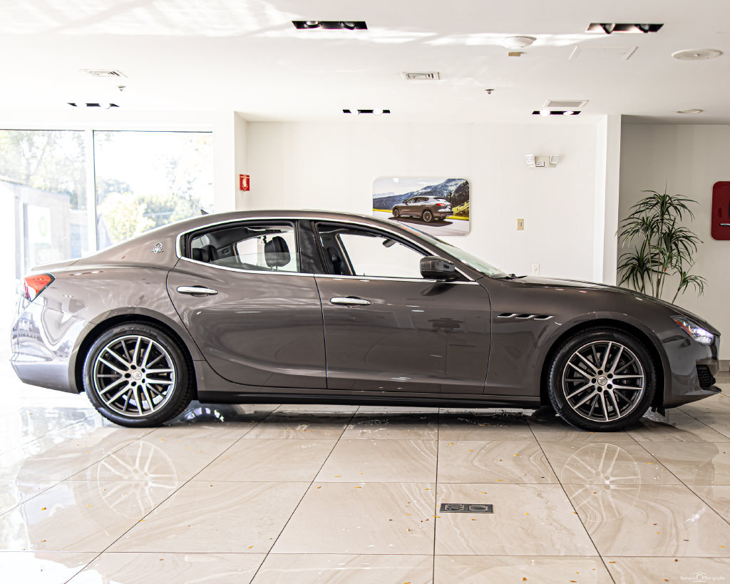 Used 2021 Maserati Ghibli S Q4 AWD/4WD image 9