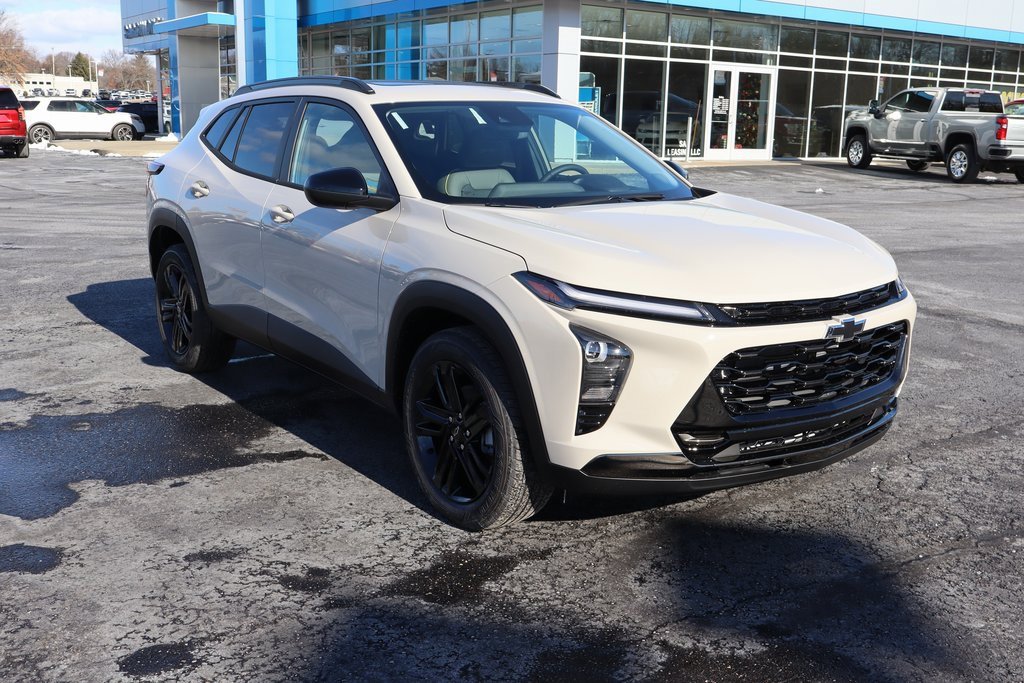 New 2026 Chevrolet Trax ACTIV w/ Sunroof Package image 2