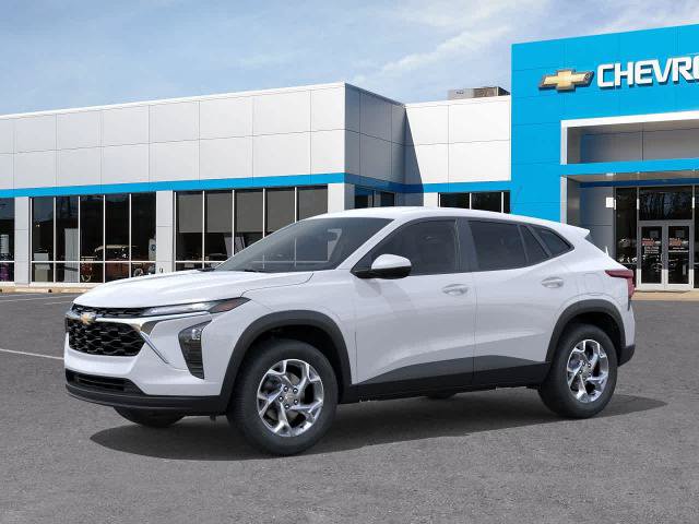 New 2026 Chevrolet Trax LS w/ LS Convenience Package FWD image 2