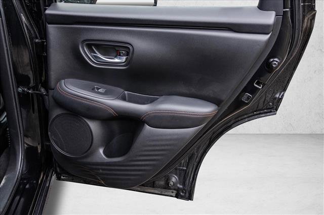 Used 2025 Honda HR-V Sport image 26