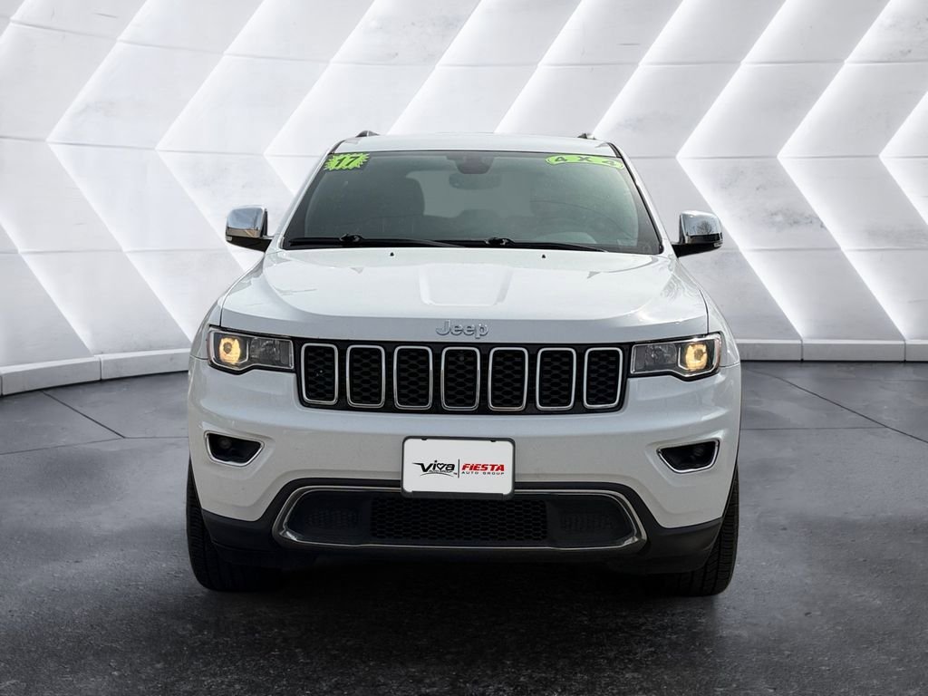Used 2017 Jeep Grand Cherokee Limited AWD/4WD image 2