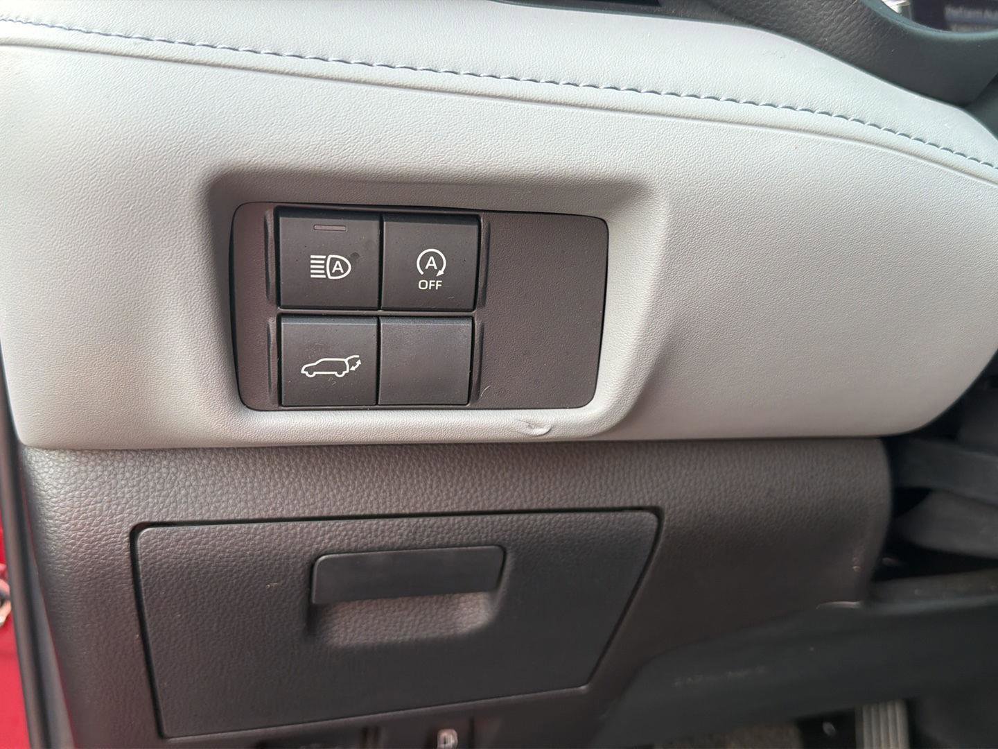 Certified 2024 Toyota Highlander XLE AWD/4WD image 20