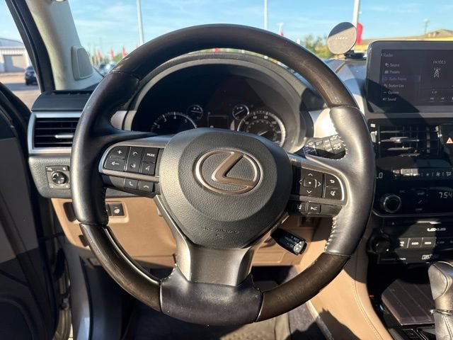 Used 2022 Lexus GX 460 Luxury w/ Accessory Package AWD/4WD image 29