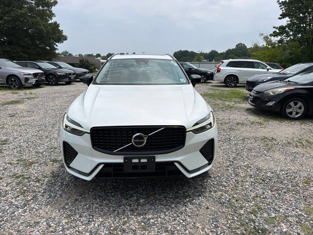 Used 2024 Volvo XC60 B5 Plus w/ Climate Package AWD/4WD image 1