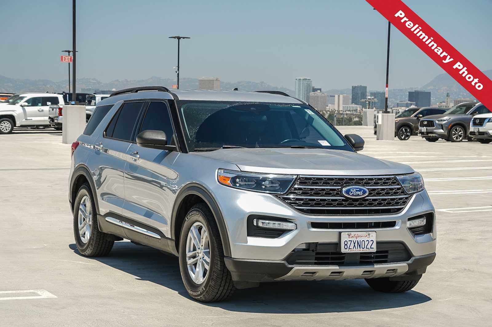 Used 2022 Ford Explorer XLT w/ Equipment Group 202A RWD image 3