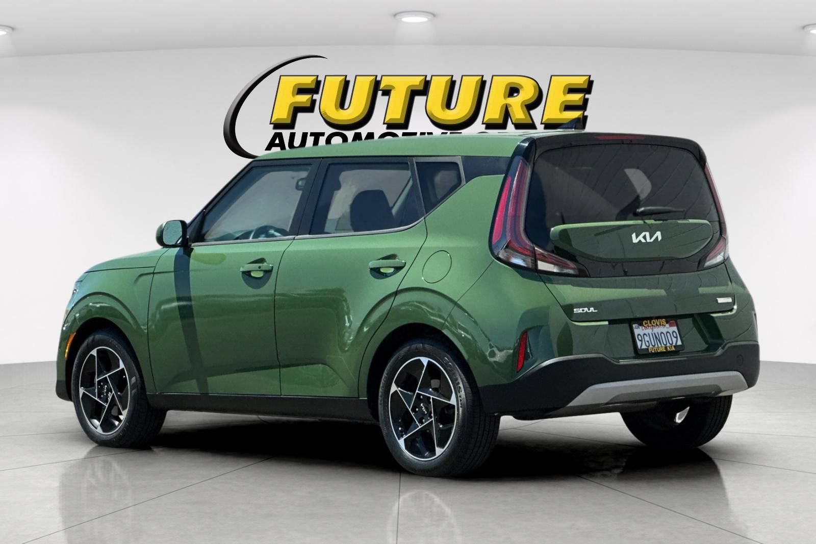 Used 2023 Kia Soul EX FWD image 6