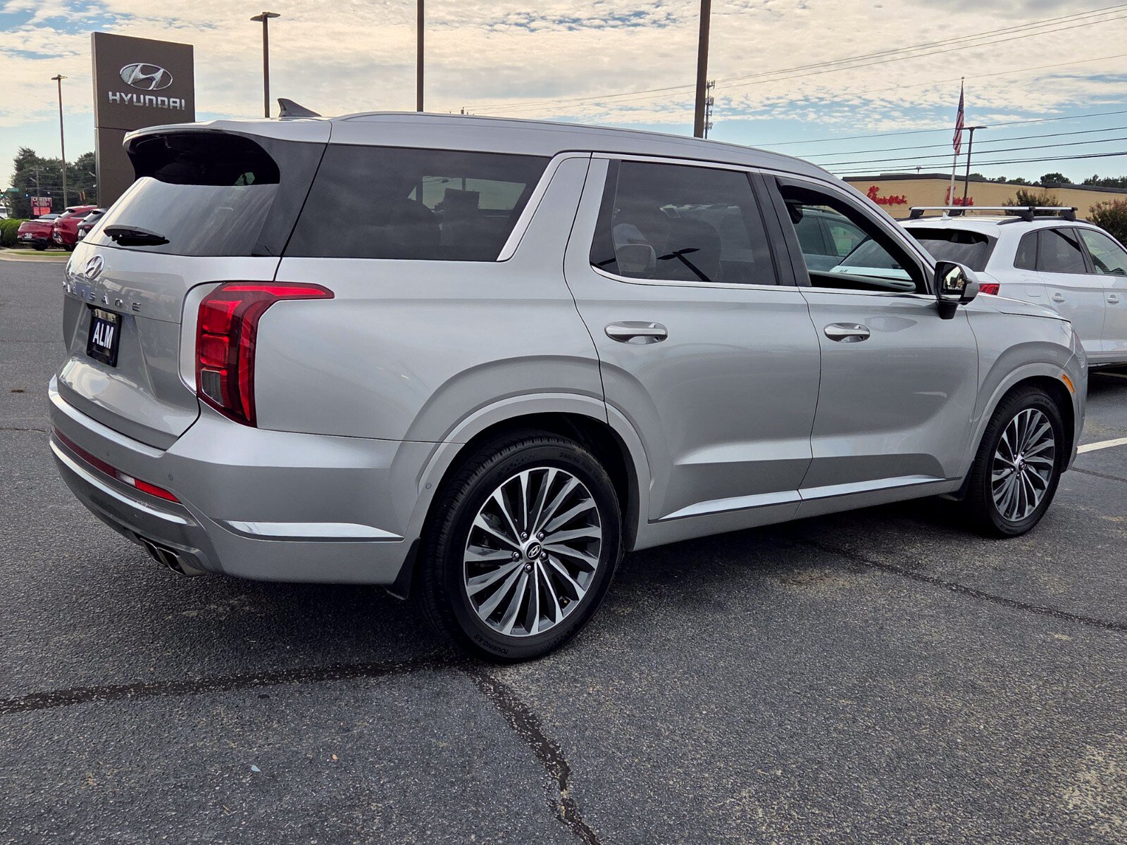 Used 2023 Hyundai Palisade Calligraphy FWD image 14