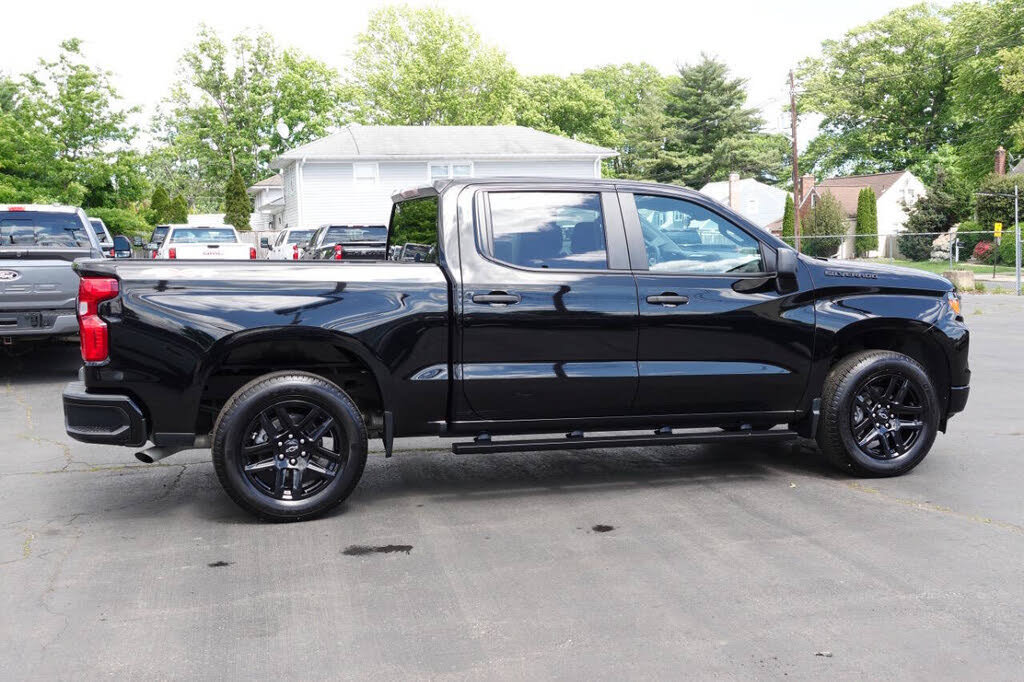 Used 2023 Chevrolet Silverado 1500 Custom AWD/4WD image 4