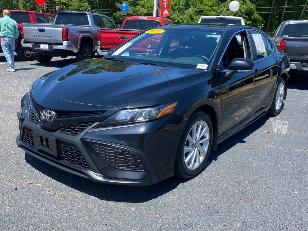 Used 2021 Toyota Camry SE AWD/4WD video 2