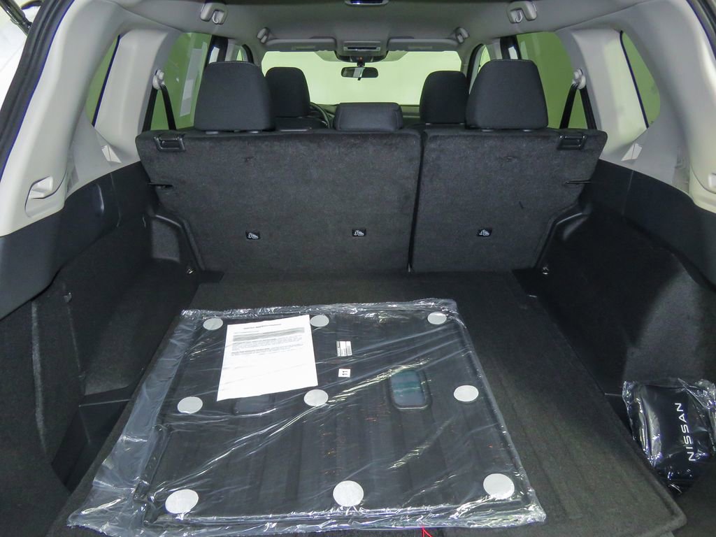 Certified 2025 Nissan Rogue S image 28