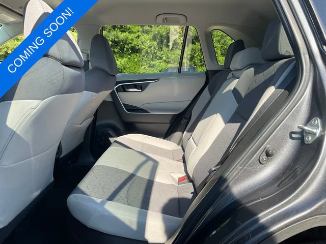 Used 2024 Toyota RAV4 XLE AWD/4WD image 4