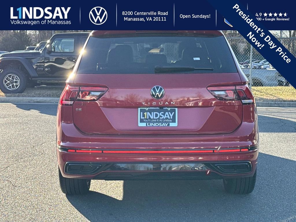 Used 2024 Volkswagen Tiguan SE R-Line image 3