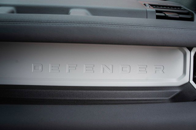 Used 2023 Land Rover Defender 110 S image 56