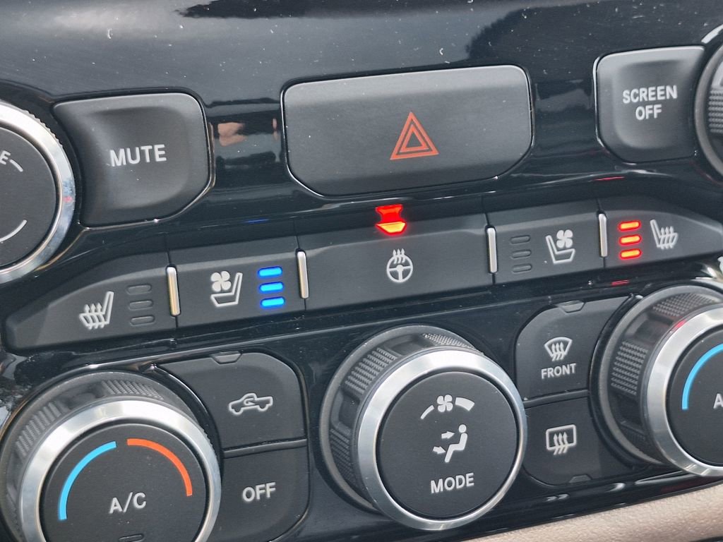 Used 2019 RAM 1500 Laramie image 24