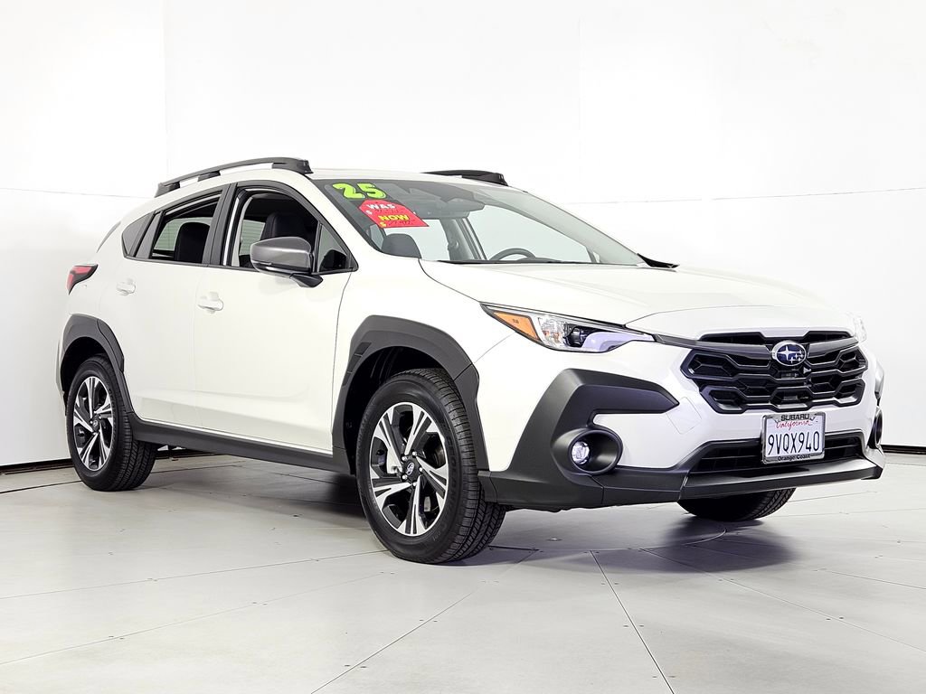 Used 2025 Subaru Crosstrek 2.0i Premium image 4