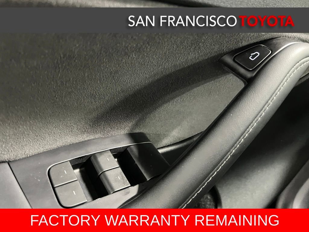 Used 2024 Tesla Model Y Long Range image 31