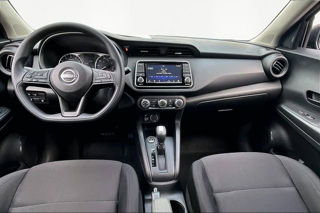New 2025 Nissan Kicks Play S image 5