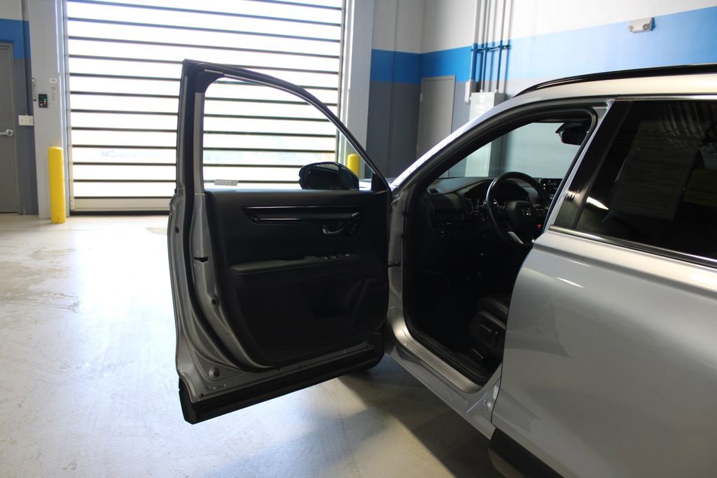 Used 2024 Honda CR-V Sport Touring image 7