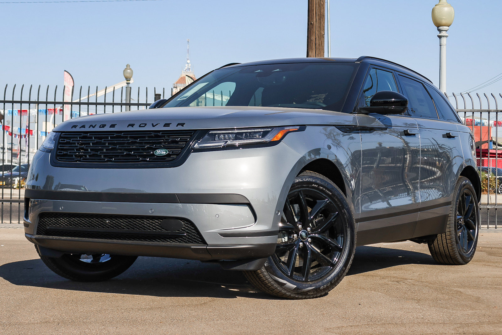 New 2026 Land Rover Range Rover Velar S AWD/4WD image 1