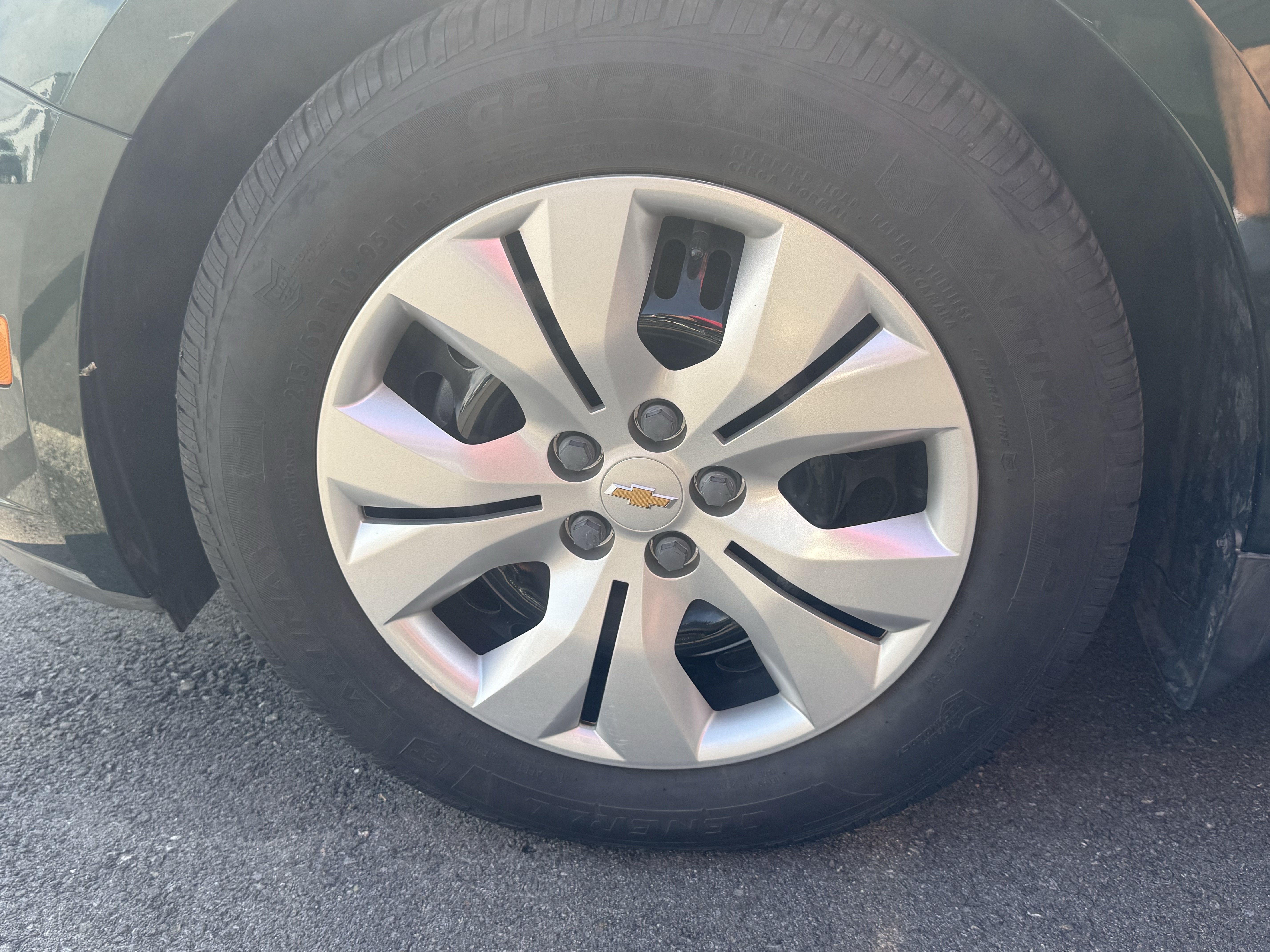 Used 2014 Chevrolet Cruze LS FWD image 5