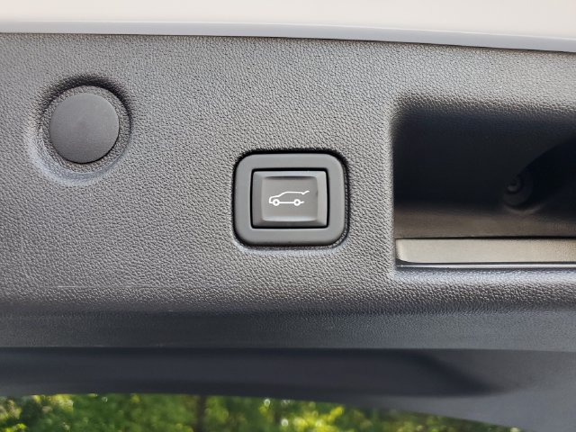 Certified 2023 Chevrolet Equinox Premier AWD/4WD image 13