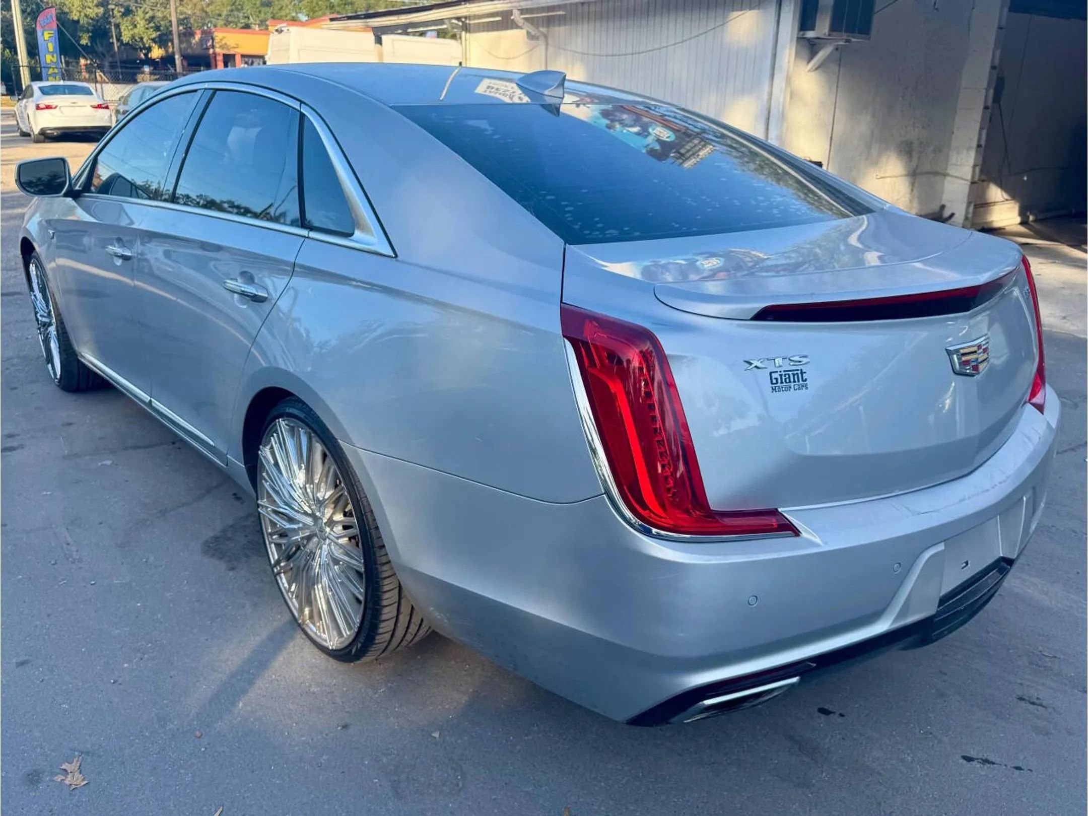 Used 2018 Cadillac XTS Luxury image 11