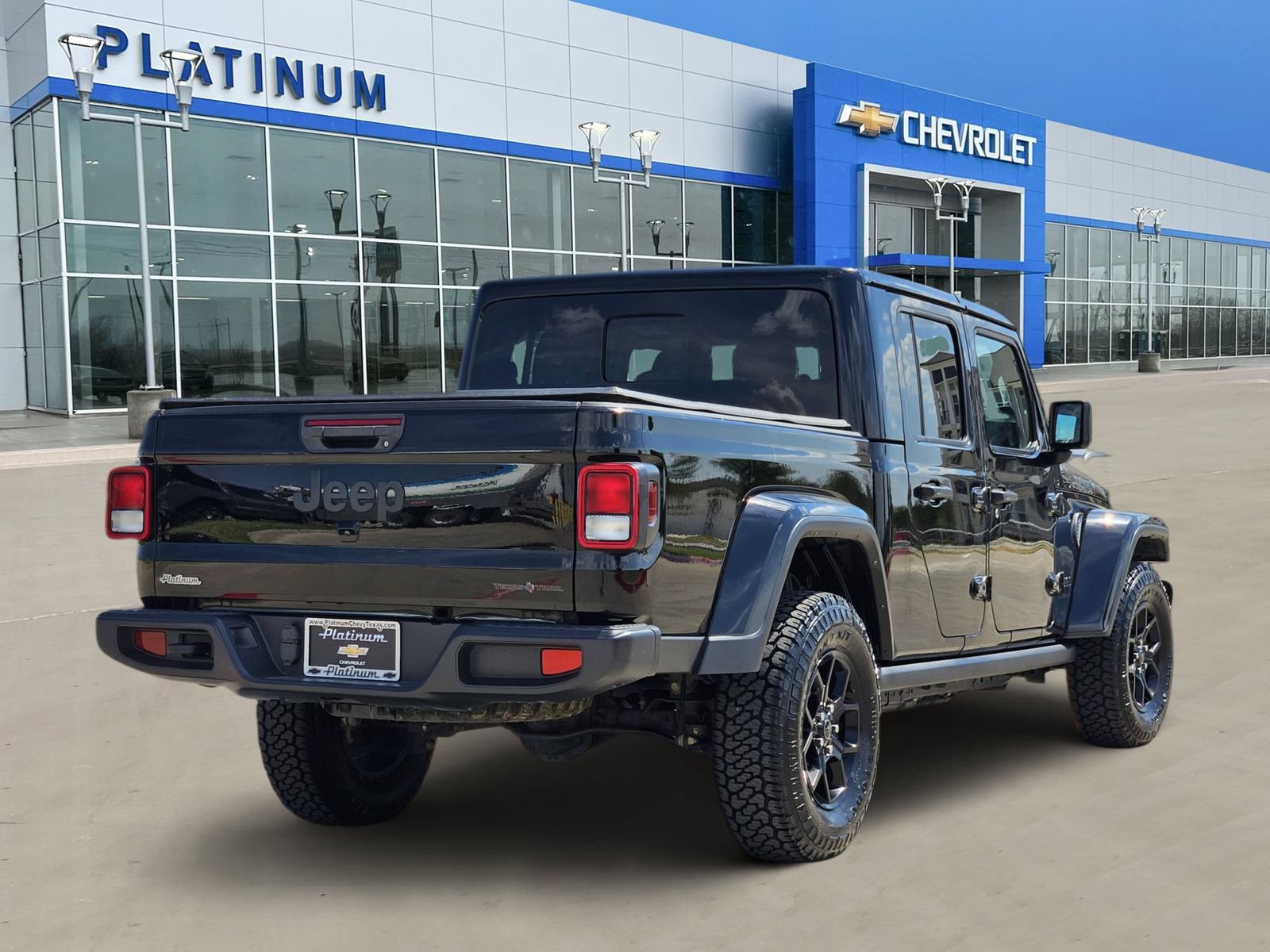 Used 2024 Jeep Gladiator Sport AWD/4WD image 5
