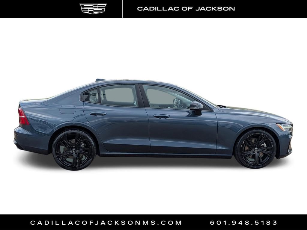 Used 2024 Volvo S60 B5 Core image 4