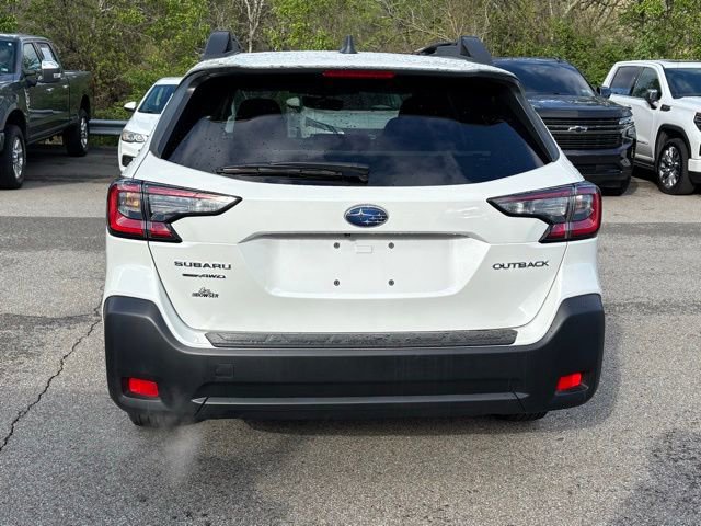 Used 2025 Subaru Outback Premium AWD/4WD image 4
