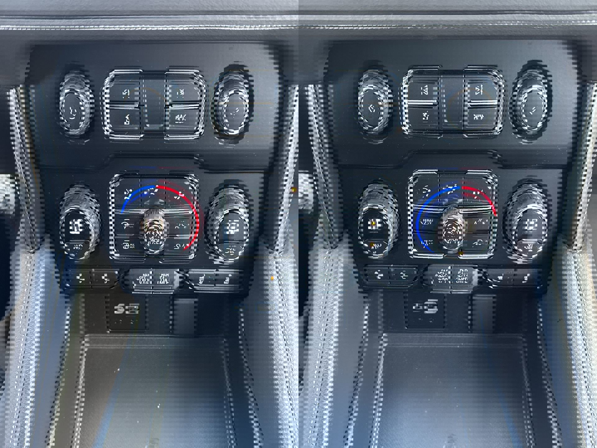 Used 2021 Chevrolet Tahoe Z71 w/ Z71 Signature Package image 18