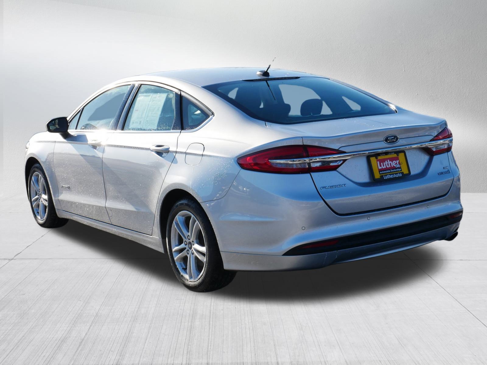 Used 2018 Ford Fusion SE image 5