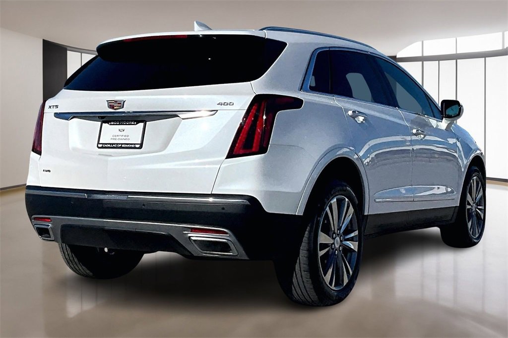 Used 2025 Cadillac XT5 Premium Luxury image 2
