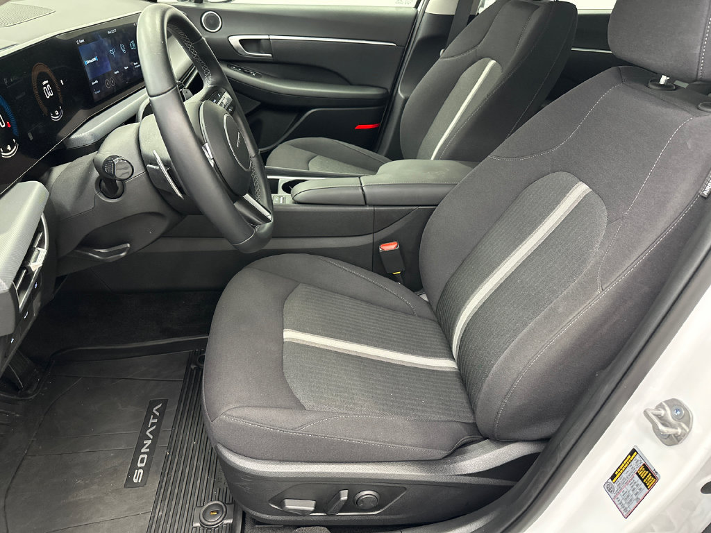 Certified 2025 Hyundai Sonata SEL FWD image 9