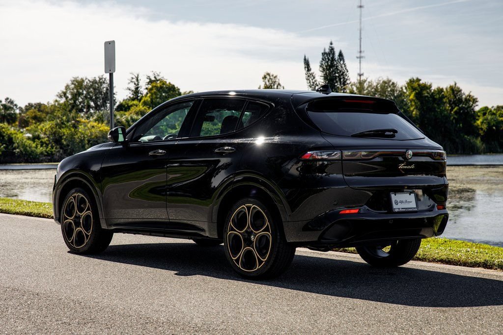 New 2025 Alfa Romeo Tonale AWD/4WD image 5