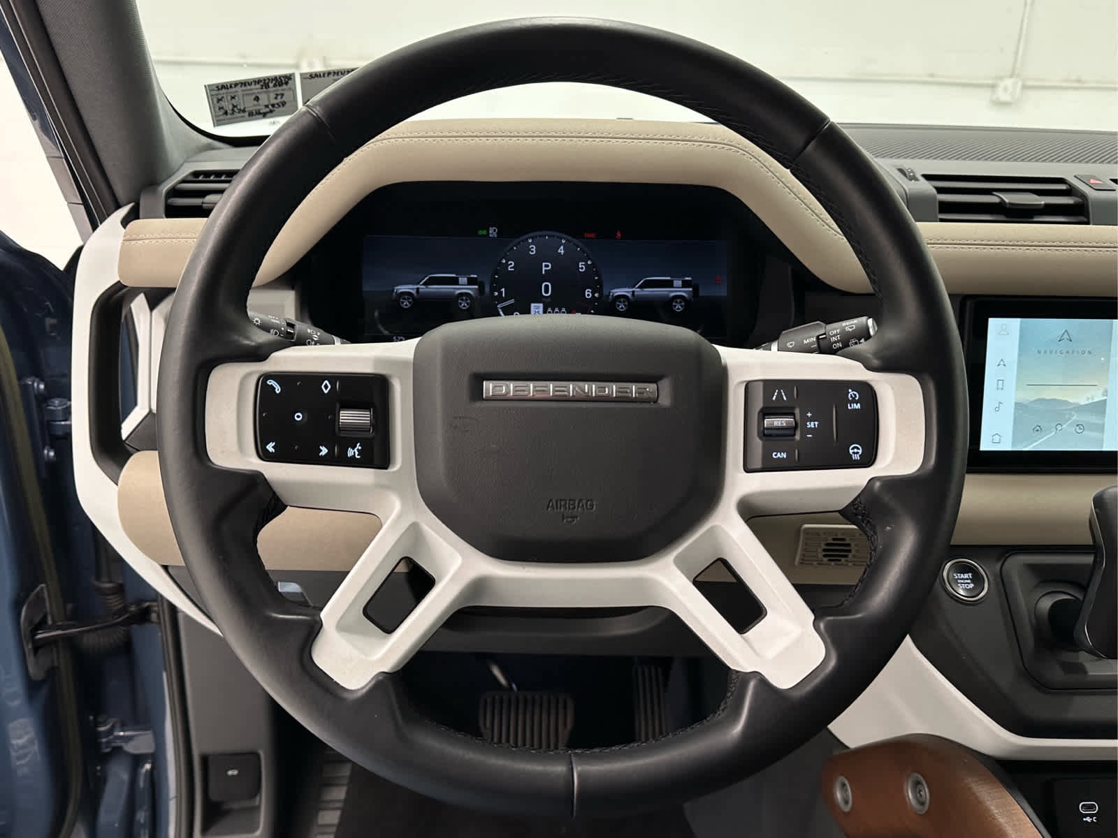 Used 2023 Land Rover Defender 110 SE AWD/4WD image 24