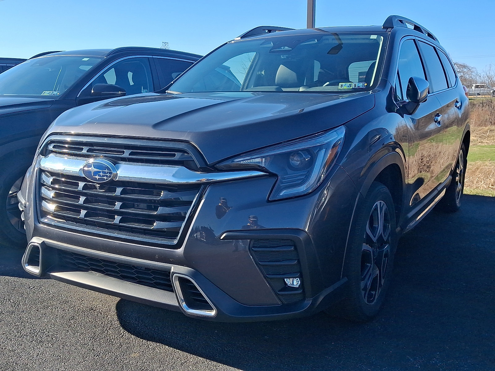 Used 2023 Subaru Ascent Touring image 3