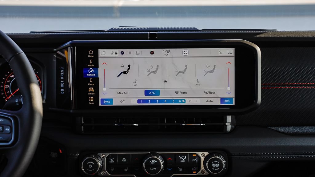 New 2026 Jeep Gladiator Sport AWD/4WD image 17