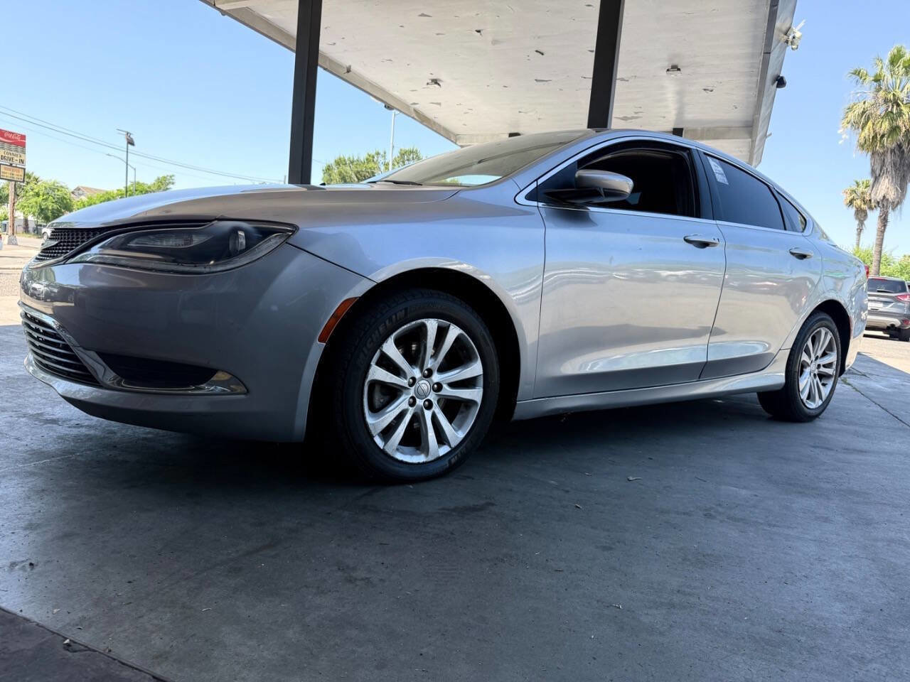 Used 2016 Chrysler 200 Limited w/ Convenience Group FWD image 30