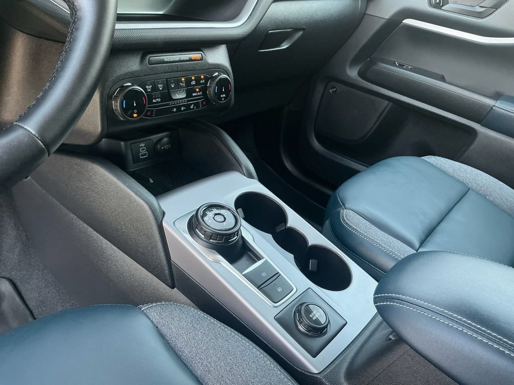 Used 2024 Ford Bronco Sport Outer Banks w/ Tech Package AWD/4WD image 12