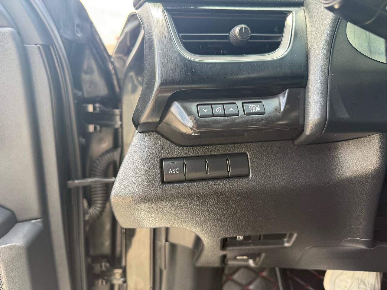 Used 2022 Lexus UX 200 F Sport w/ Accessory Package (Z2) FWD image 25