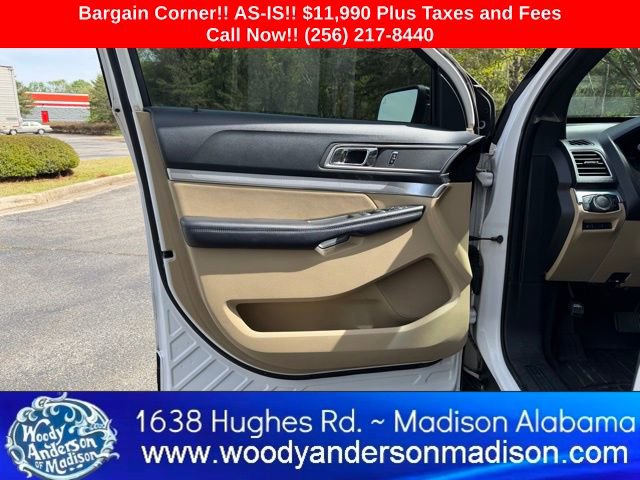 Used 2017 Ford Explorer XLT w/ Equipment Group 202A image 23