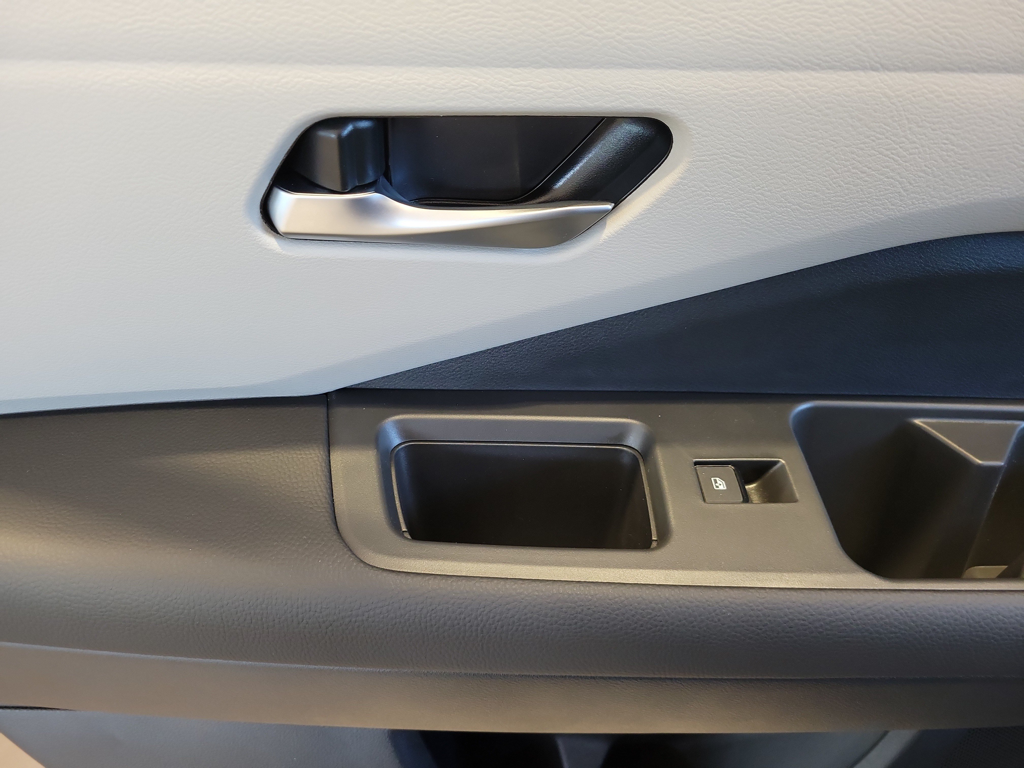 New 2026 Nissan Pathfinder SL FWD image 25