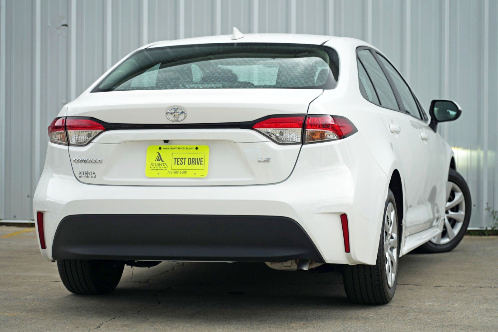 Used 2024 Toyota Corolla LE image 3