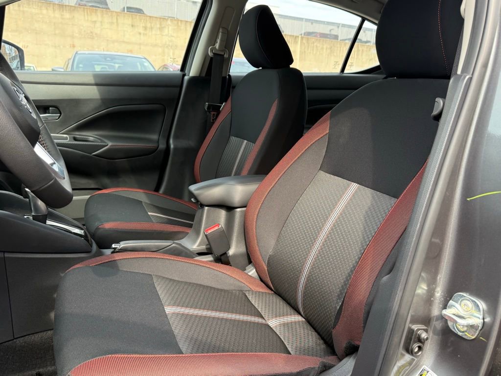 New 2025 Nissan Versa SR w/ Trunk Package image 15